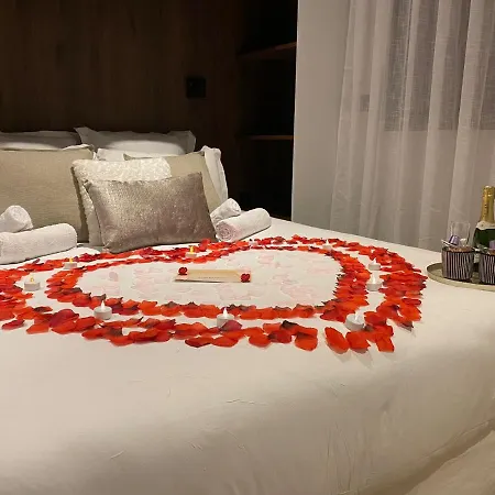 Jacuzzi Bay Avec Literie Grand Luxe Proche Du Avenue Du Parmelan Apartment *